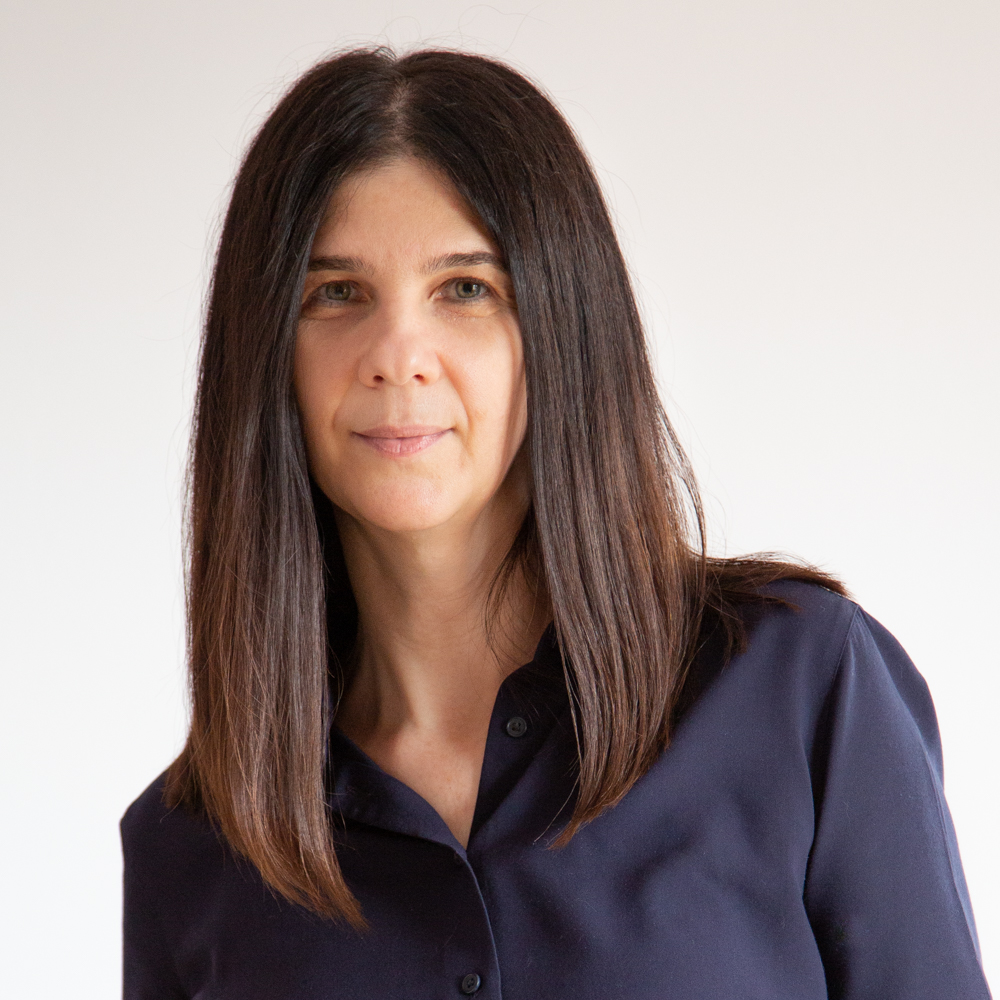 Headshot of Cozmina Secula